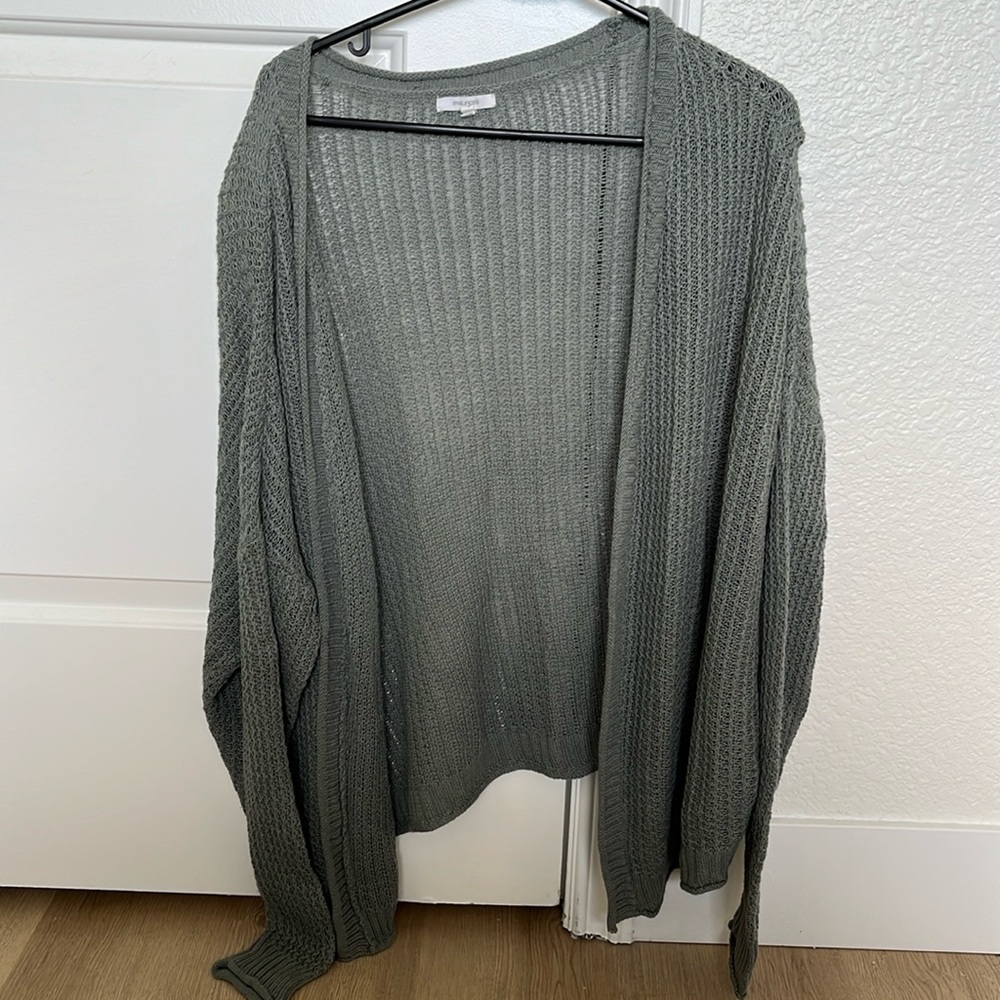 Long sleeve Knitted cardigan